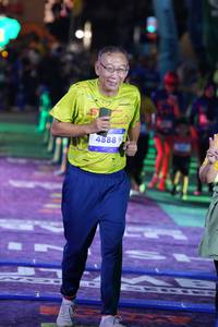 BIB: 4888
                            <button type="button" onclick="openModal(26261245)" class="btn btn-primary btn-sm float-right btn-popup" data-toggle="modal" data-target=".modal-high-quality">
                        <i class="fas fa-shopping-cart"></i> Add to Cart
                    </button>
                                            <button type="button" onclick="isThisMe(26261245, true)" class="btn btn-success btn-sm float-right btn-popup btn-isme hidden" data-toggle="tooltip" data-placement="bottom" title="นี่คือรูปของคุณใช่ไหม คลิกที่นี่เพื่อเอาเข้าอัลบั้ม">
                        <i class="fas fa-plus"></i> Add to album
                    </button>
                    <button type="button" onclick="isThisMe(26261245, false)" class="btn btn-warning btn-sm float-right btn-popup btn-isnotme hidden">
                        <i class="fas fa-ban"></i> Remove from album
                    </button>